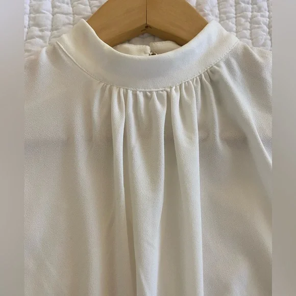 H&M Top - Picture 2 of 4